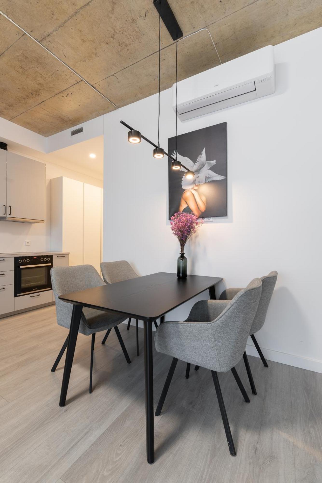Bossa Nova - Modern 2 Bedroom In The Center